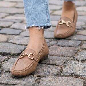 Anne Klein iFlex Loafers Taupe Leather Gold Bit Comfort Flats Size 7